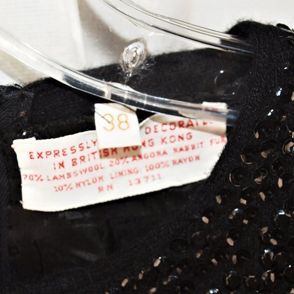 Vintage Hong Kong Beaded Sleeveless Sweater – Size 38 - Picture 3 of 4